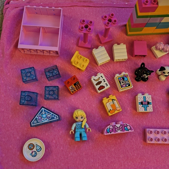 Duplo Block Sets Frozen Elsa and Minnie  Mouse - Picture 3 of 8